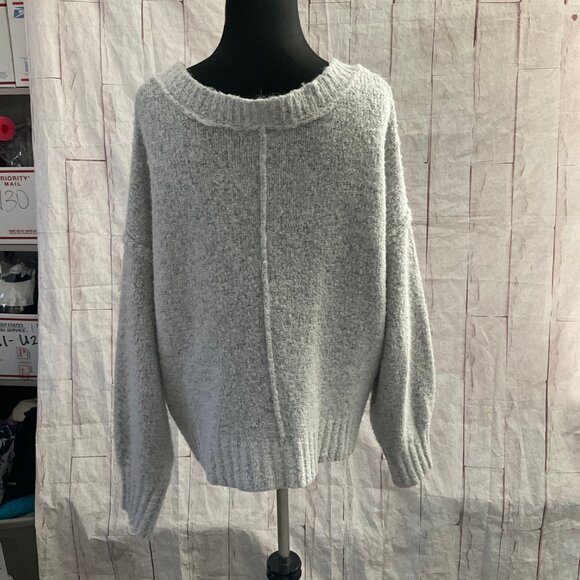 William Rast Women's Size Medium Fuzzy Chunky Oversized Cardigan Sweater Grey - Picture 4 of 8